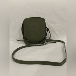 Universal Threads - Olive Green Rectangular Crossbody Purse